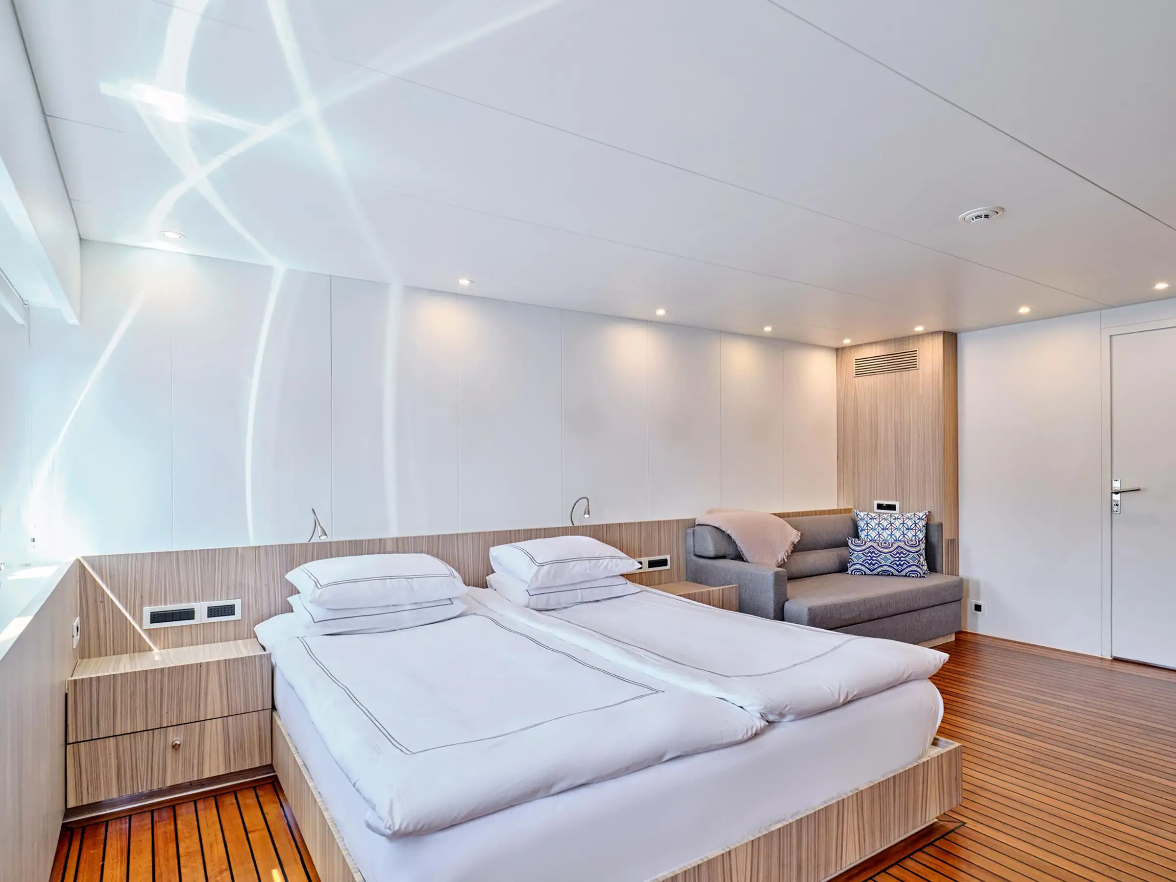 THEODOR Master Suite
